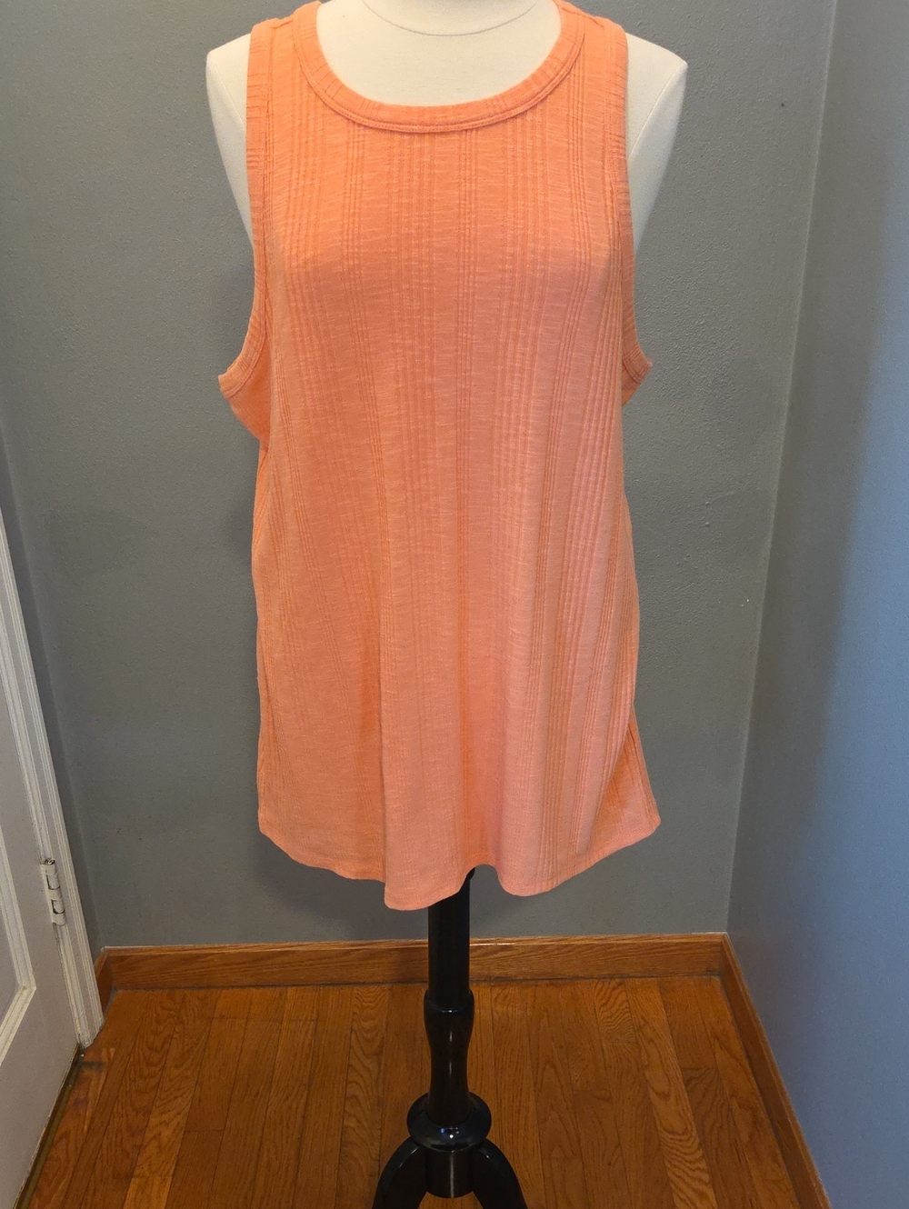 Sleeveless Ribbed Tank Top in Peach